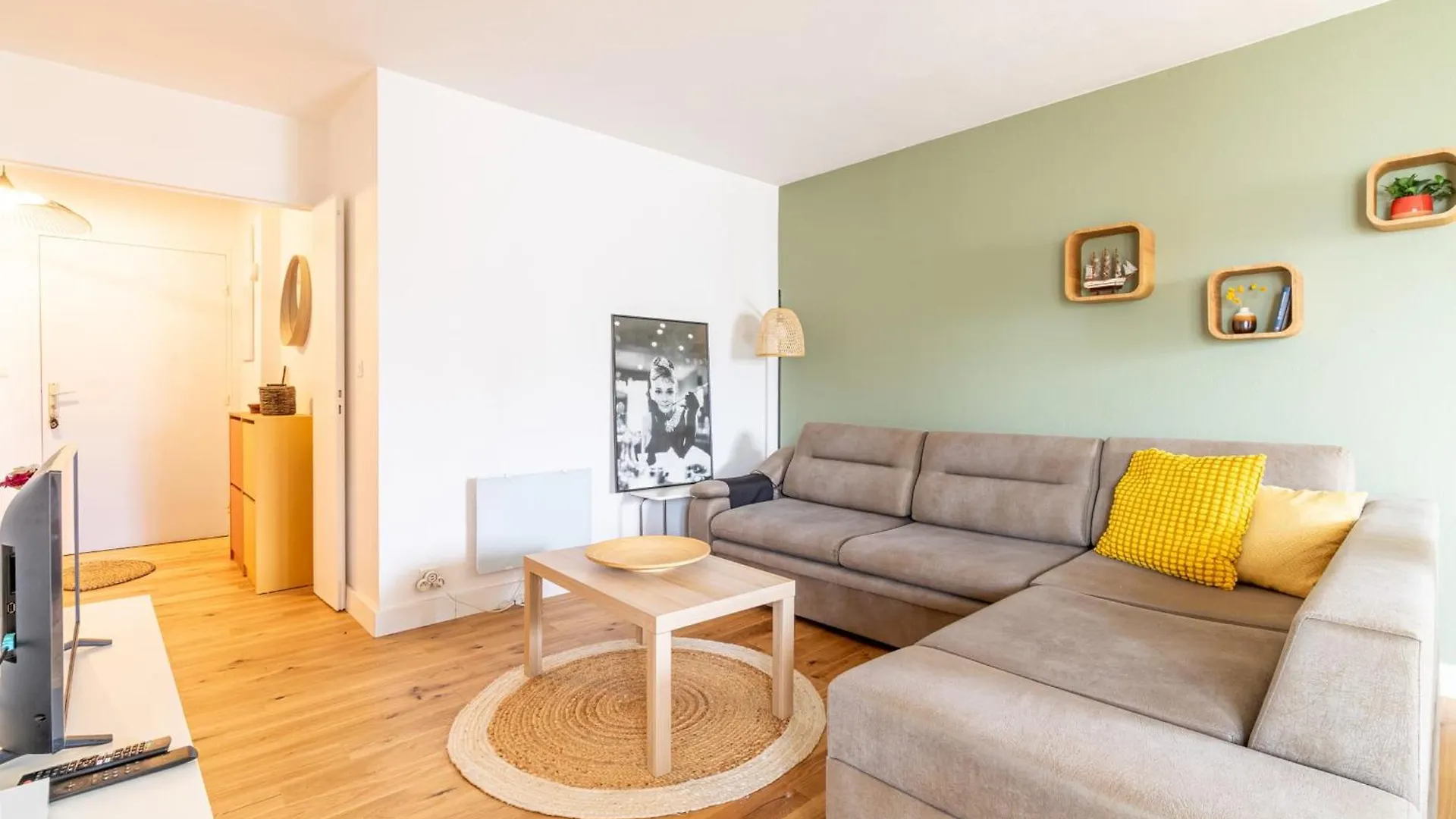 Nice Apartment Of 75 M2 With Terrace In Toulouse location