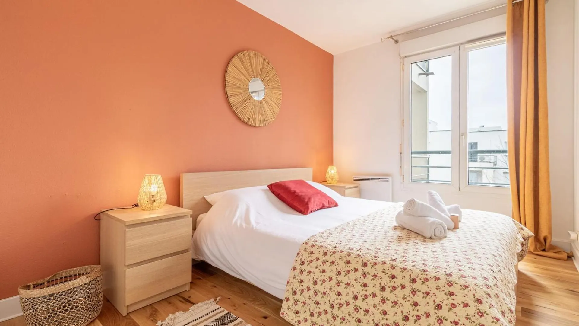 Nice Apartment Of 75 M2 With Terrace In Тулуза